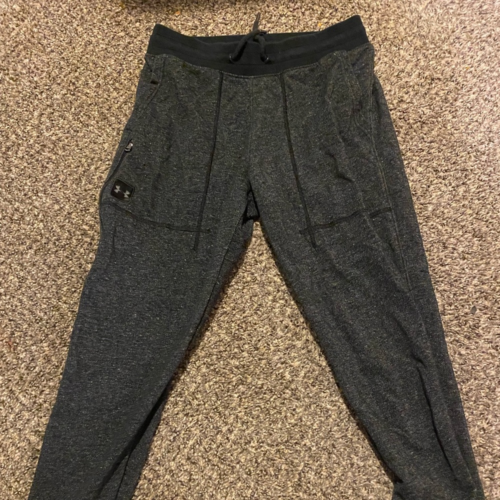 Under Armour Sweatpants with zipper pocket